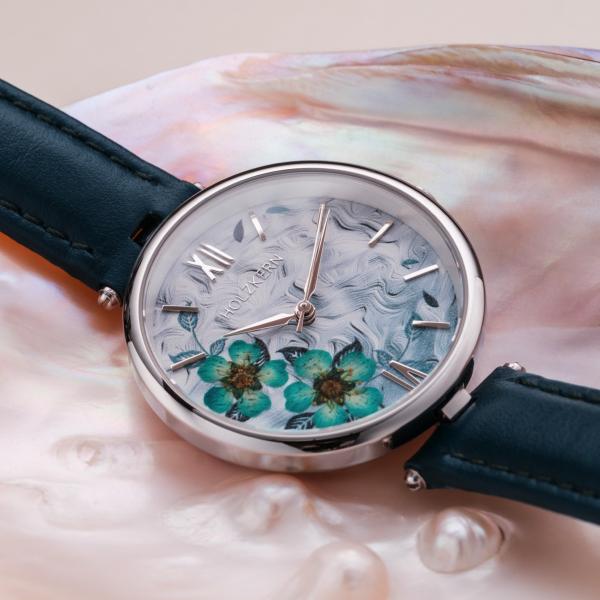 HOLZKERN | Everbloom Damen Armbanduhr (Pflaumenblüte / Blau)