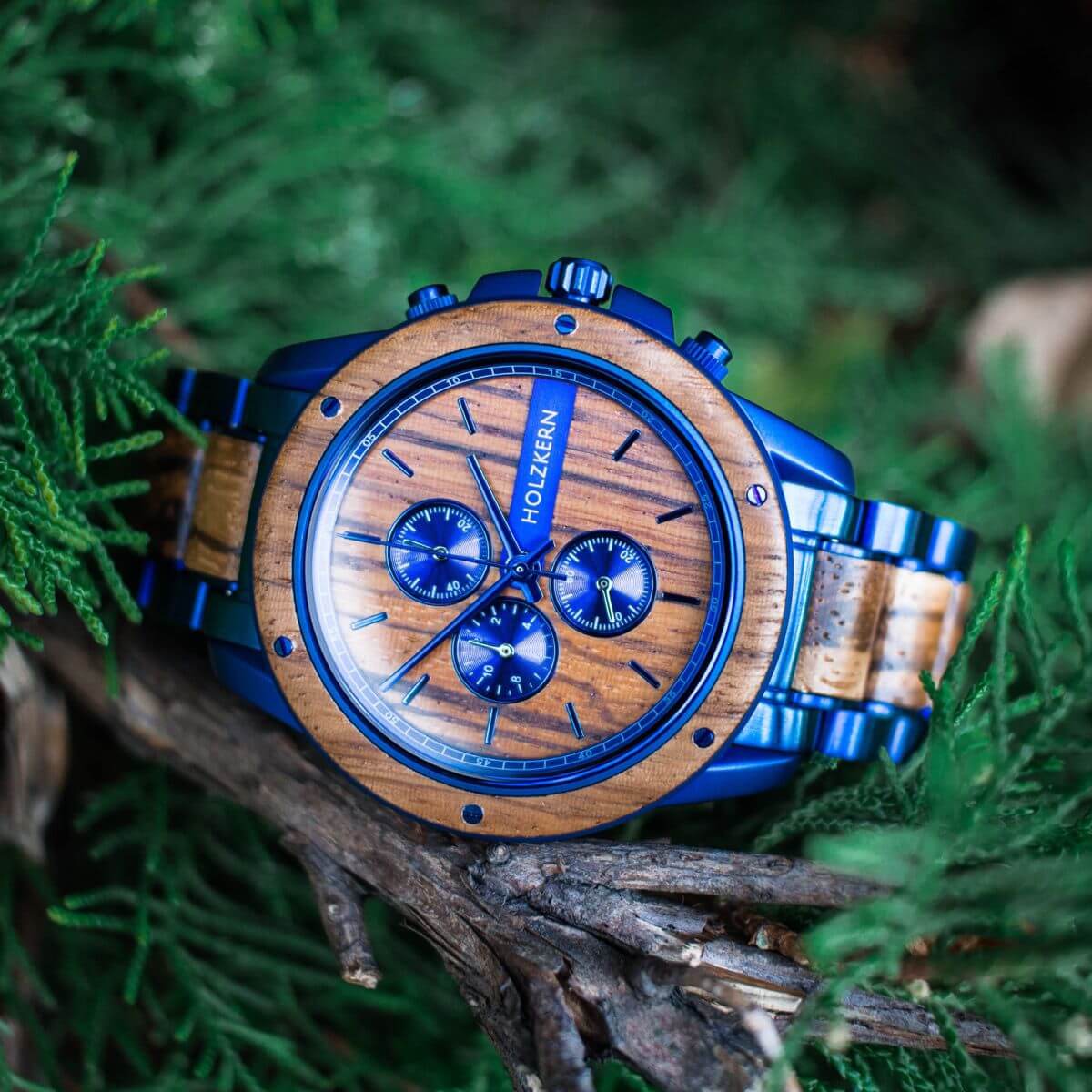 HOLZKERN Herren Chronograph Gareth - Zebranoholz Zifferblatt & Edelstahl - Quarzuhr Mit Stoppfunktion