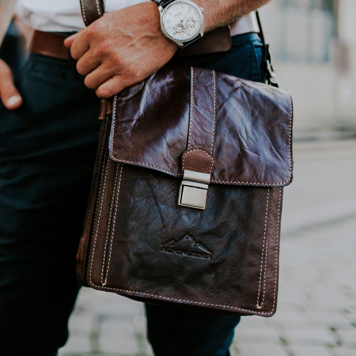 ALPENLEDER Schultertasche Messenger GALILEO (brandy) CG125-b