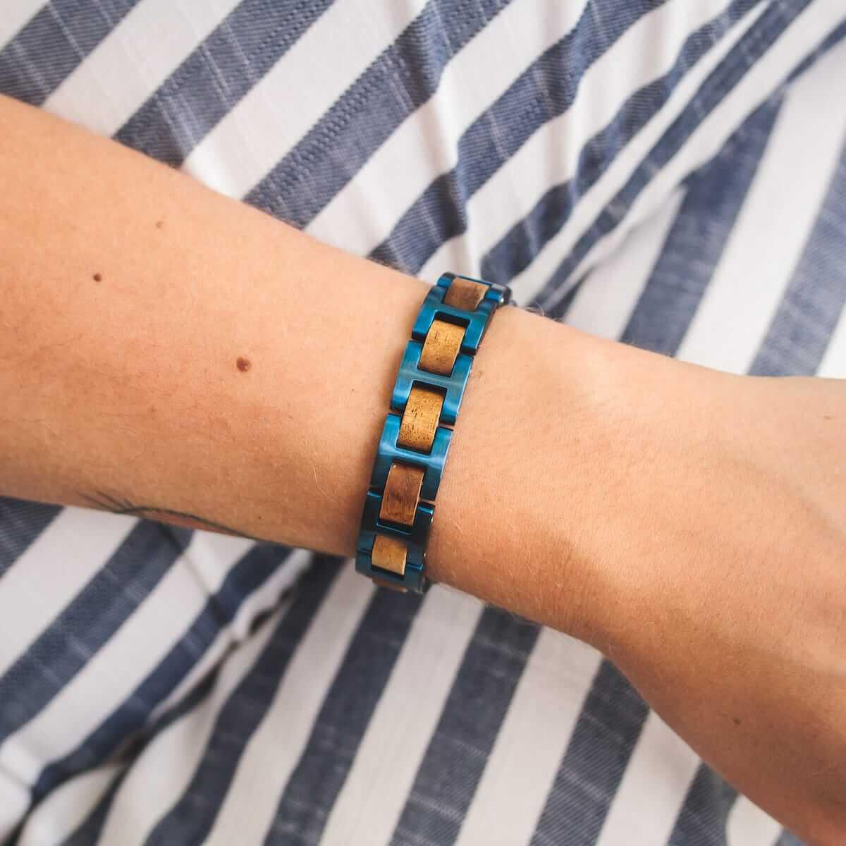 HOLZKERN Armband Acoustic Marmorholz Blau