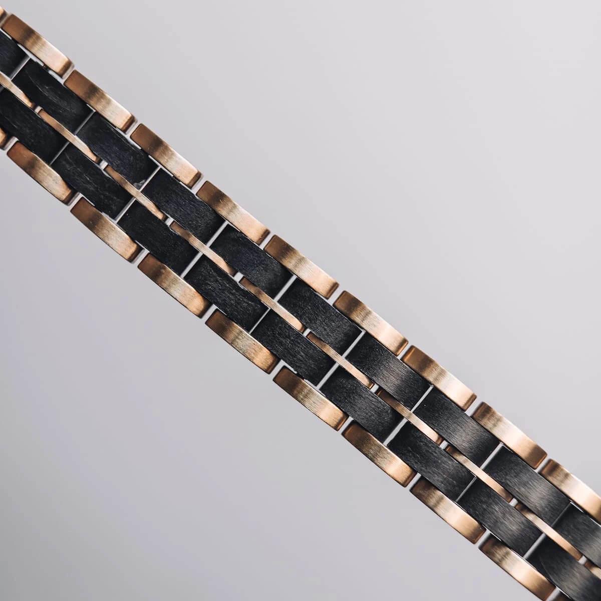 HOLZKERN | Kanon (Ahornholz schwarz / Edelstahl gold )