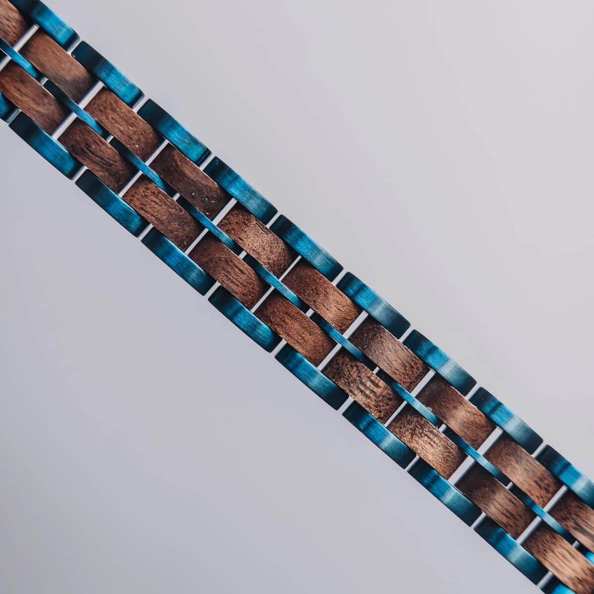HOLZKERN | Kanon (Walnussholz / Blau)