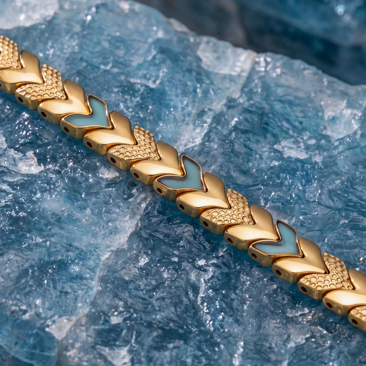 HOLZKERN | Armband Bandlett Alula (Aquamarin / Gold)