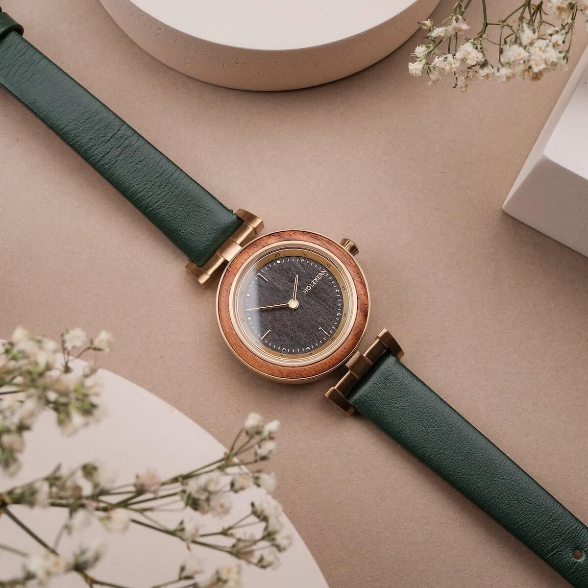 HOLZKERN Amelia Compass Damen Holzarmbanduhr