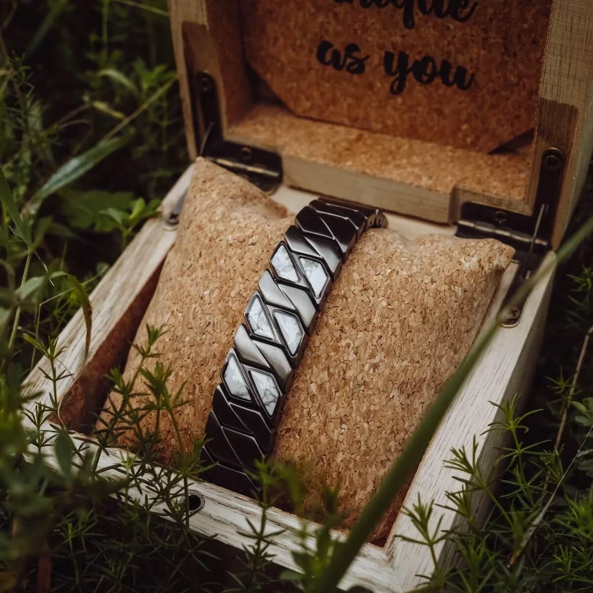 HOLZKERN | Armband Bandlett Bariton (Howlith / Dunkelgrau))