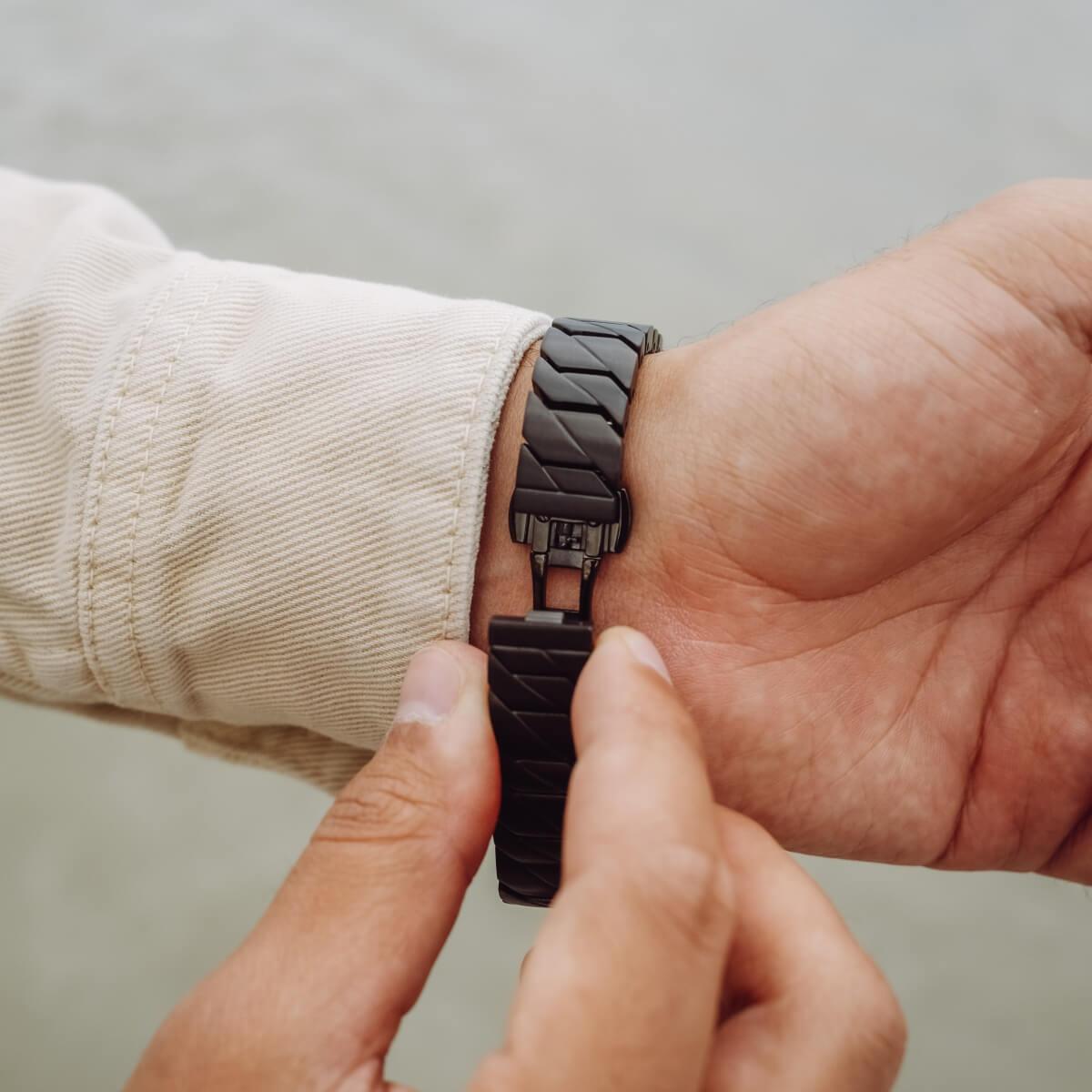 HOLZKERN | Armband Bandlett Bariton (Marmor / Schwarz)
