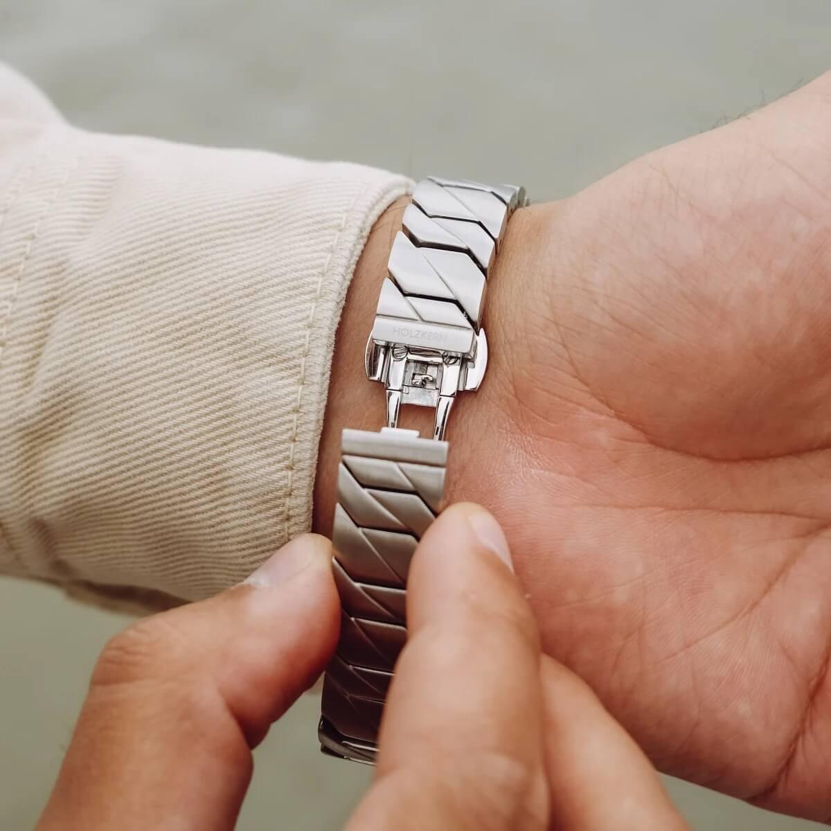 HOLZKERN | Armband Bandlett Bariton (Sodalith / Silber)