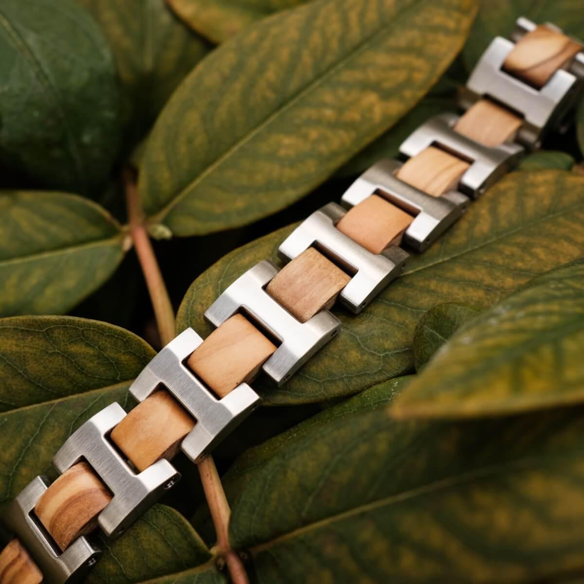 HOLZKERN | Bandlett Armband Capriccio (Olivenholz / Silber)