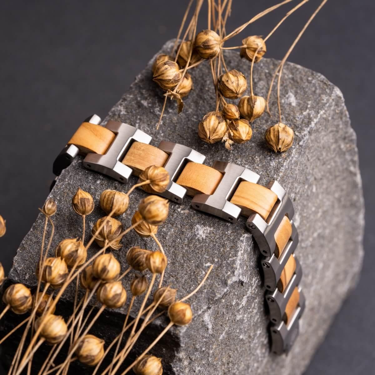 HOLZKERN | Bandlett Armband Capriccio (Olivenholz / Silber)
