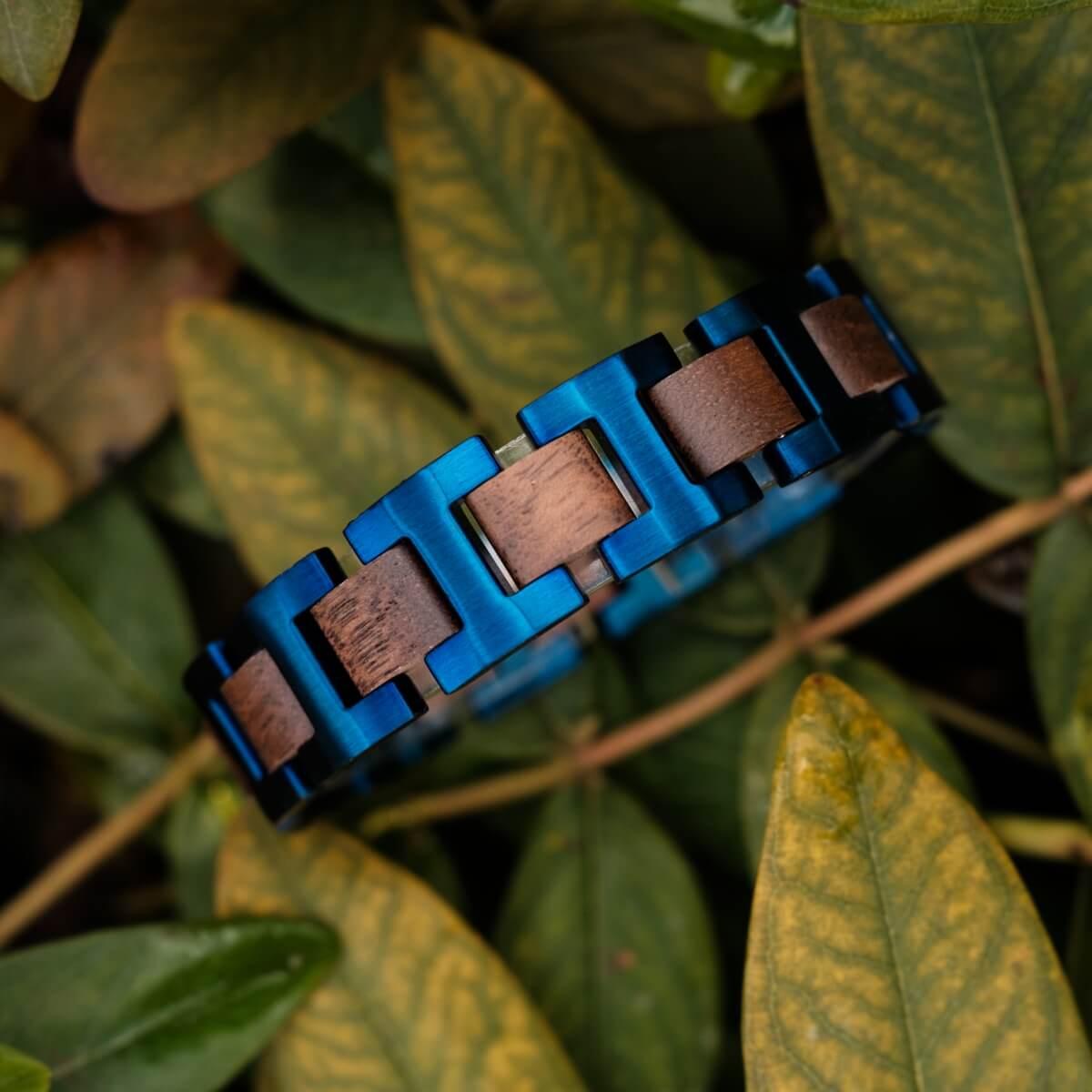 HOLZKERN | Bandlett Armband Capriccio (Walnussholz / Blau)
