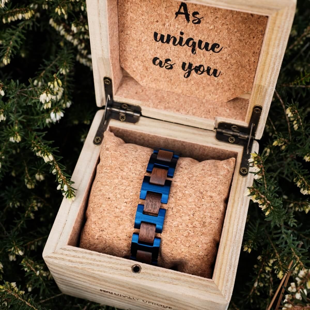 HOLZKERN | Bandlett Armband Capriccio (Walnussholz / Blau)