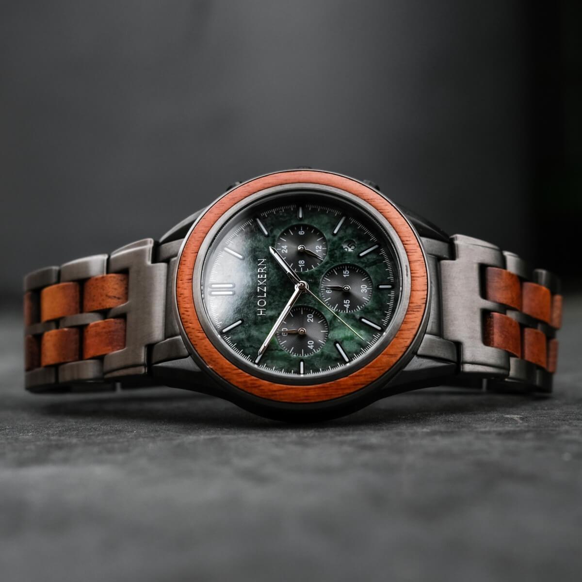 HOLZKERN | Cosmic Night Sky Herren Chronograph