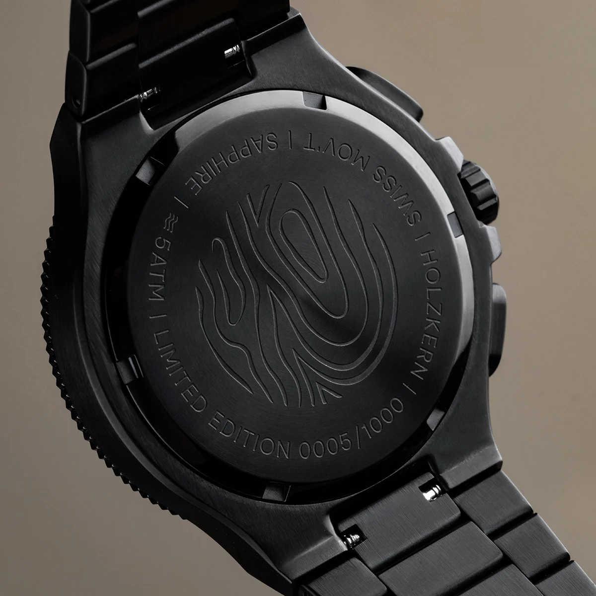 HOLZKERN | Darkmagic Herren Chronograph (Carbon / Schwarz)