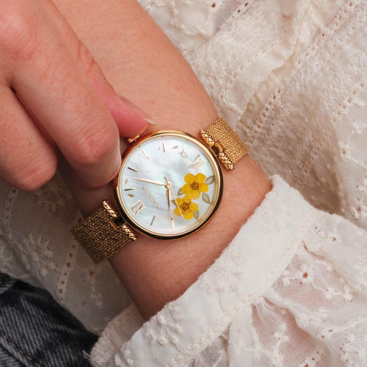 HOLZKERN | Everbloom Damen Armbanduhr (Pflaumenblüte / Gold)