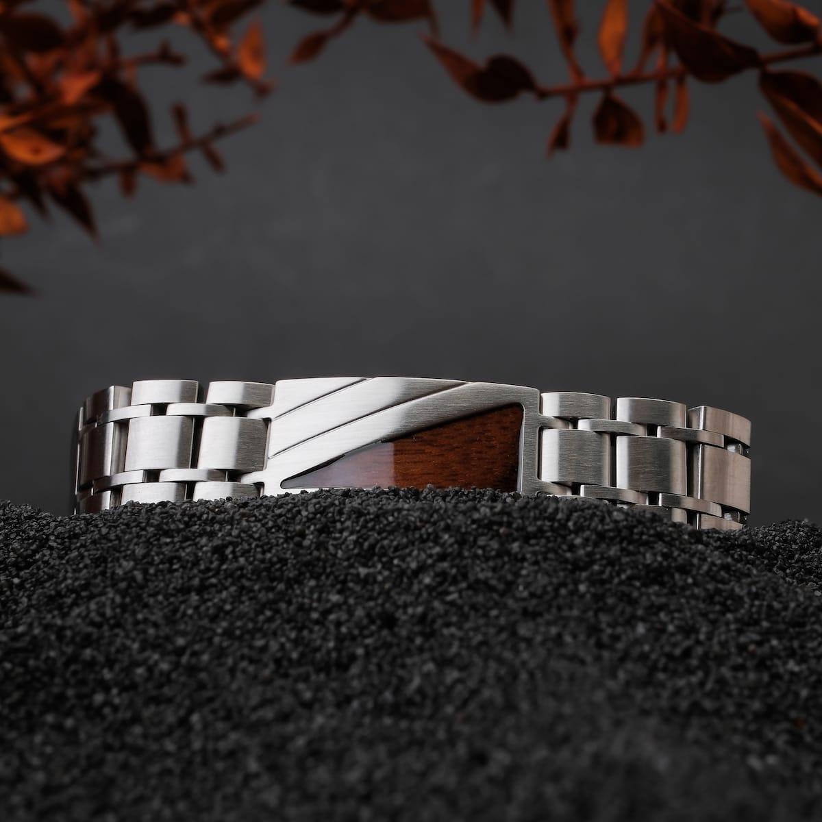 HOLZKERN | Herrenarmband Bandlett Looper Walnussholz Silber