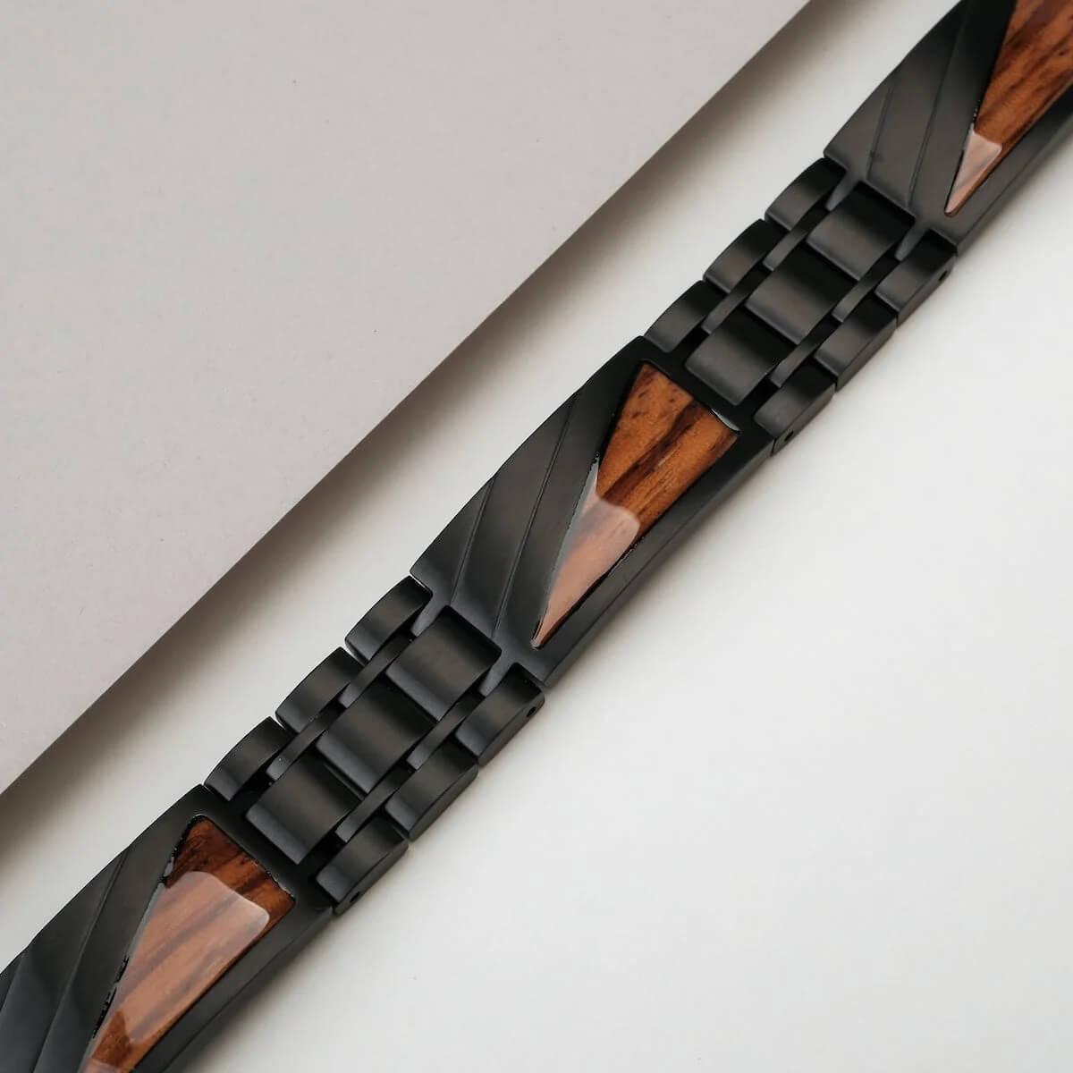HOLZKERN | Herrenarmband Bandlett Looper Zebranoholz Schwarz
