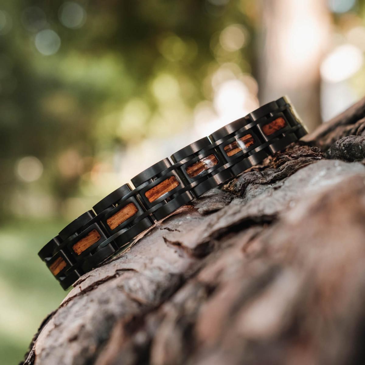 HOLZKERN | Tremolo (Zebranoholz / Schwarz) Armband Bandlett