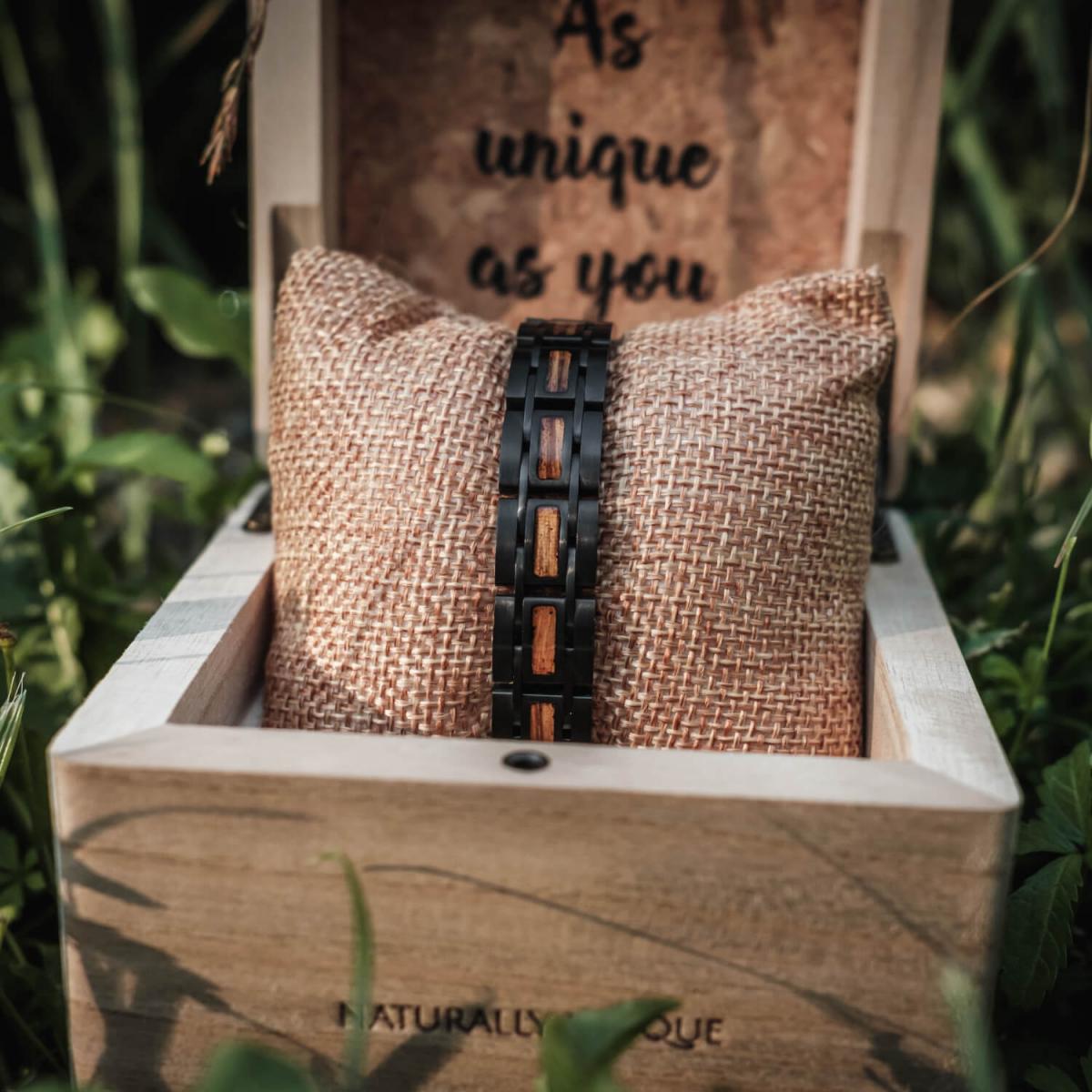 HOLZKERN | Tremolo (Zebranoholz / Schwarz) Armband Bandlett