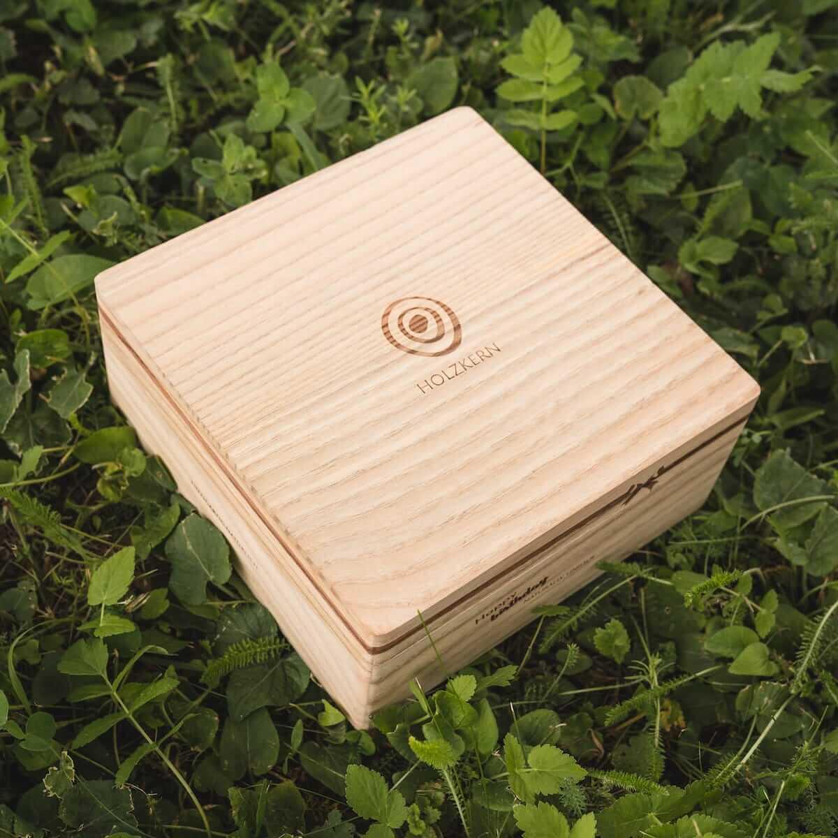 HOLZKERN | Sammlerbox Catalpa Happy Birthday