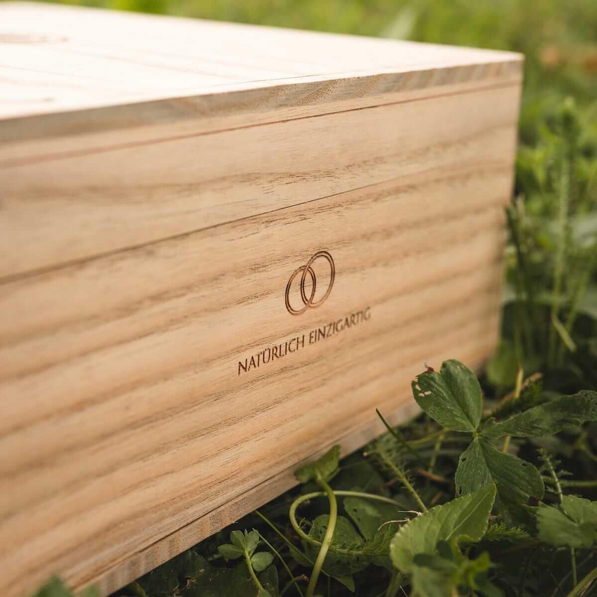 HOLZKERN | Sammlerbox Catalpa Hochzeitsglück